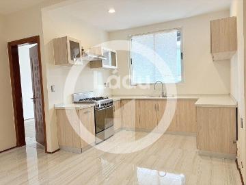 Departamento amplio con balc?n 3 recamaras