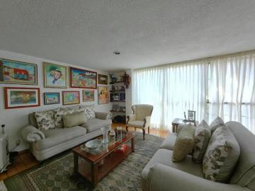 DEPARTAMENTO DE 3 NIVELES EN COL. DEL VALLE / 199m2