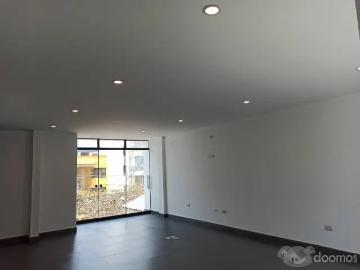 Departamento de estreno en Santiago de Surco, Calle Loma Blanca, entrada independiente