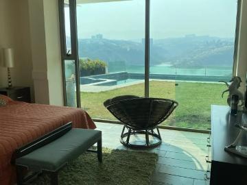 Departamento de lujo en presa madín
