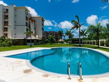 Departamento de una Recámara en Venta en Cancún El Table con Vista a la Laguna Nichupté