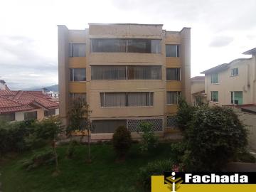Departamento de venta Santa Lucía, norte de Quito, primer piso, 4 dormitorios, cerca a colegios Departamento en Venta en Quito santa lucia