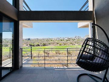 Departamento duplex amueblado frente a Golf Zibata