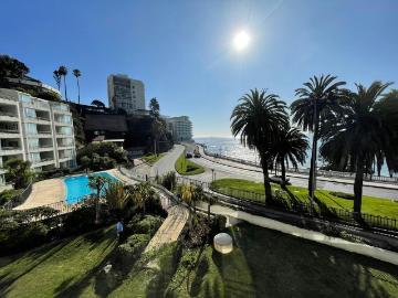 Departamento en av.marina, frente al mar. 4 Dormitorios por 320000. 00 en Viña del Mar