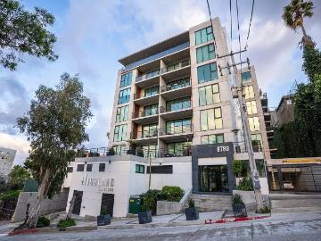 DEPARTAMENTO EN HIGHLAND MADERO CACHO