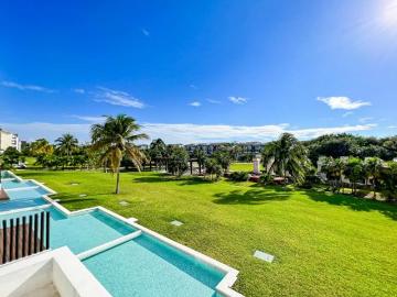 Departamento en la playa con Campo de Golf