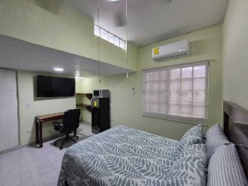 Departamento en Mitras Centro
