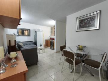 Departamento en Piso 1 con estacionamiento, Col. San Nicolás Tolentino, Iztapalapa