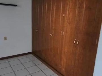 Departamento en primer piso, en bosque camelinas, excelente ubicacion