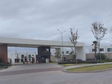 Departamento en renta Circuito Lago Tziscao, Los Lagos, 78397 Pozos, San Luis Potosí, México