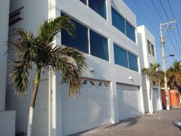 Departamento en renta Avenida De Los Pinos, Playa Norte, Ciudad Del Carmen Centro, Carmen, Campeche, 24115, Mex