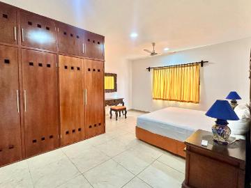 Departamento en renta de 1 recamaras sobre Av Constituyentes, Playa del Carmen