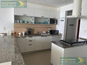 DEPARTAMENTO EN RENTA EN FRACC. COSTA DE ORO
