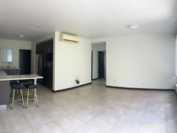 Departamento en Renta en Jardín de las Torres, Monterrey, Nuevo León