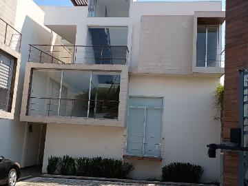 departamento en renta en zibata condominio el mezquite