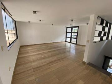Venta de Departamento Cerca a Parque en Valle Hermoso, Surco