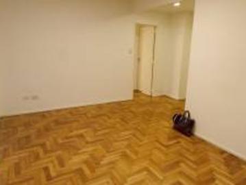 Departamento en venta 2 ambientes Balvanera con patio