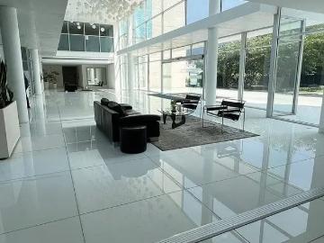 Departamento en Venta acabados de lujo y vistas en valle oriente