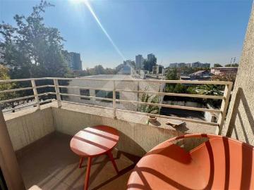 Departamento en venta de 2 Dorm 1B 1E 1Bod. En Macul | 2 Dormitorios por 3200.00 en Macul