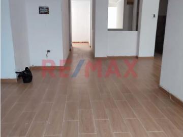 Departamento en venta en Comas a S/255,000