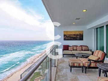 Departamento en Venta en Canc?n en Emerald con 6 Rec?maras y Jacuzzi
