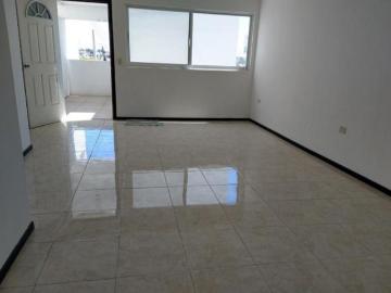 Departamento en Venta en Club de Golf Mayorazgo, por la 11 Sur y Ave Las Torres