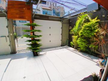 Departamento en venta en Ate Vitarte a $240,000
