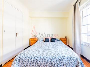 Departamento en Venta en Barrio Lastarria Acogedor con Piso de Parquet