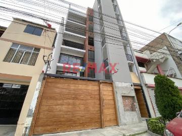 Departamento en venta en Los Olivos a S/528,000