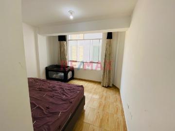 Departamento en venta en Los Olivos a S/380,000