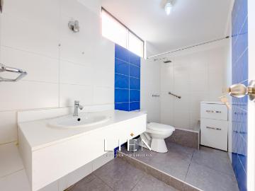 Departamento en venta en Los Olivos a $148,000