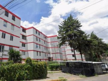 Departamento en venta en la Unidad Habitacional Los Reyes Ixtacala en Tlanepantla de Baz, México