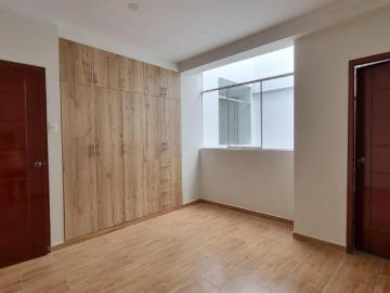 Departamento En Venta En La Urb Los Sauces 2Do Piso. T.ENEQUE
