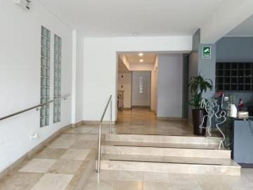 EXCELENTE DEPARTAMENTO en VENTA en SAN ISIDRO