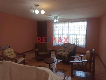 Departamento en venta en San Juan De Lurigancho a S/619,500