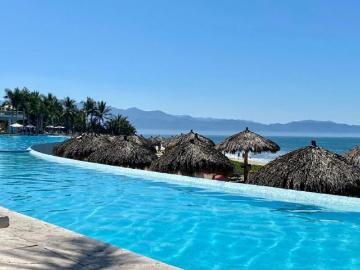 DEPARTAMENTO EN VENTA EN PENINSULA NUEVO VALLARTA AMUEBLADO BEACHFRONT