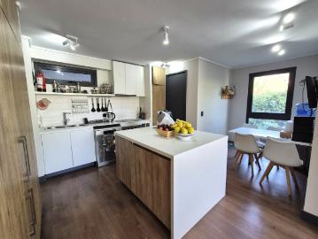 Departamento en Venta en Peñalolén 3 dormitorios 3 baños