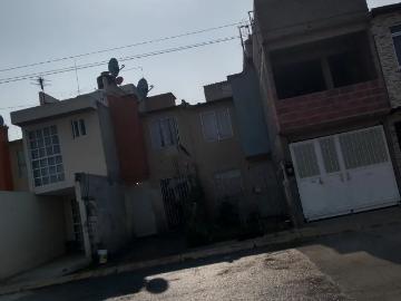 Casa en venta en Real de Costitlán II, Chicoloapan, México