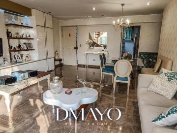 Departamento en Venta frente a Parque/ 3 Dorm Estudio Independiente / Cochera y Depósito