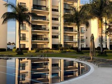 Departamento en venta o renta amueblado en paraiso country club Cuernavaca