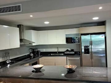 DEPARTAMENTO EN VENTA PLAYA DEL CARMEN
