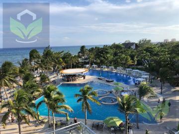 Departamento en Venta Frente a la Playa Tipo PH The fives en Playa del Carmen