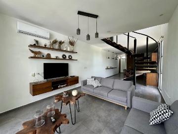 Departamento/loft de dos plantas amueblado en renta