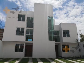 Departamentos En Venta En Col. Romero Vargas. Excelente Ubicacion