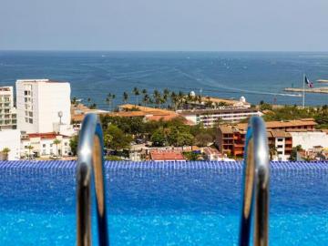 DEPARTAMENTOS EN VENTA EN PUERTO VALLARTA ZONA HOTELERA, SOHO SKIES