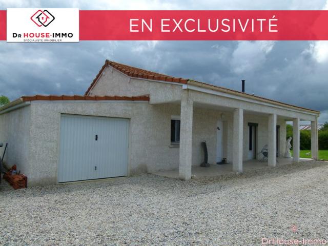Département de l'Allier 03, maison de plain pied. 2000m² de terrain