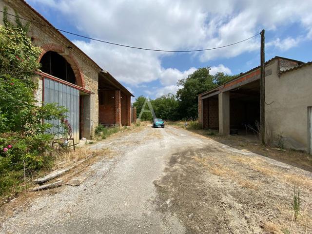 Dépendance 4 pièce s 507.61 m2