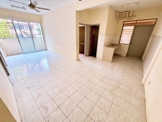 DEPOSIT FLEXIBLETINGKAT 1 NEAR MRT Putra Impian Apt Pinggiran Putra