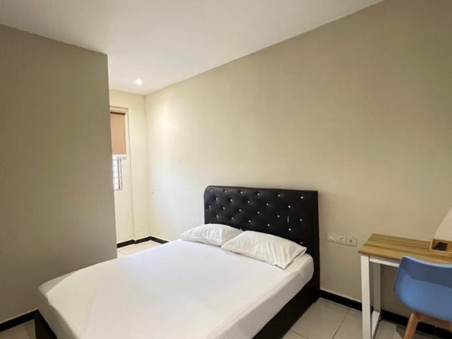 ❌Deposit ❗❗❗❗❗❗Private Bathroom Available Master Room at PJS8 with 6 mins ‍♀️ to Mentari LRT Station