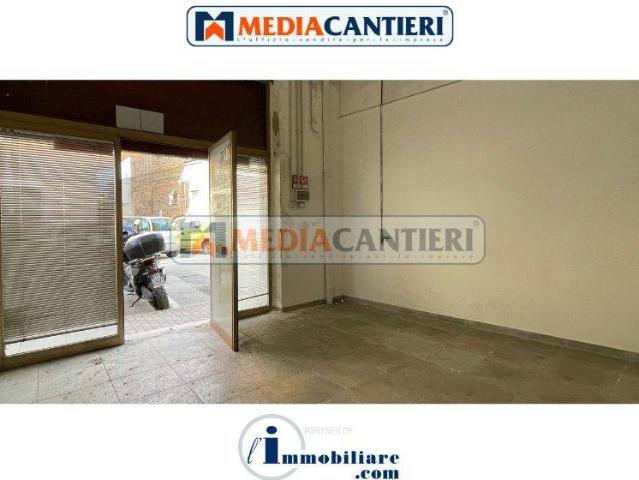 Deposito/Magazzino in vendita a Pescara